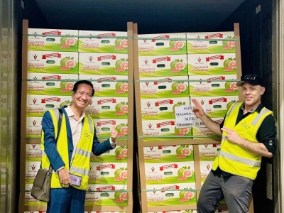 L&Ocirc; BƯỞI DA XANH VĨNH LONG ĐẦU TI&Ecirc;N Đ&Atilde; CH&Iacute;NH THỨC CẬP BẾN TẠI &Uacute;C